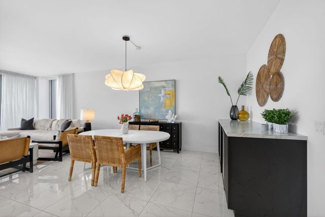 2 Water Club Way 501, North Palm Beach, FL 33408