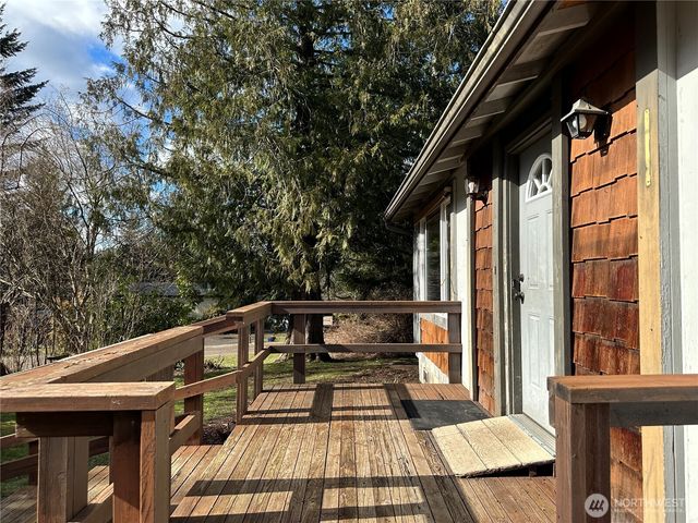 240 NE Chinook Drive, Belfair, WA 98528