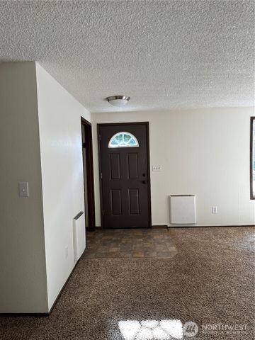 240 NE Chinook Drive, Belfair, WA 98528