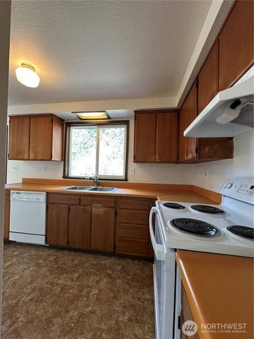 240 NE Chinook Drive, Belfair, WA 98528