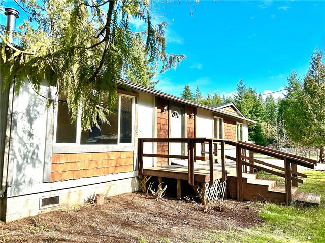 240 NE Chinook Drive, Belfair, WA 98528