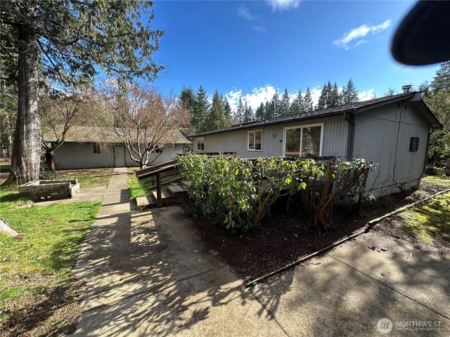 240 NE Chinook Drive, Belfair, WA 98528