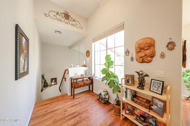 10655 N 9TH Street 203, Phoenix, AZ 85020