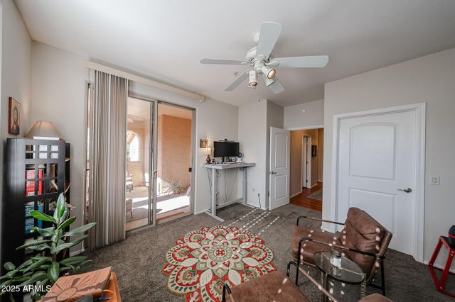 10655 N 9TH Street 203, Phoenix, AZ 85020