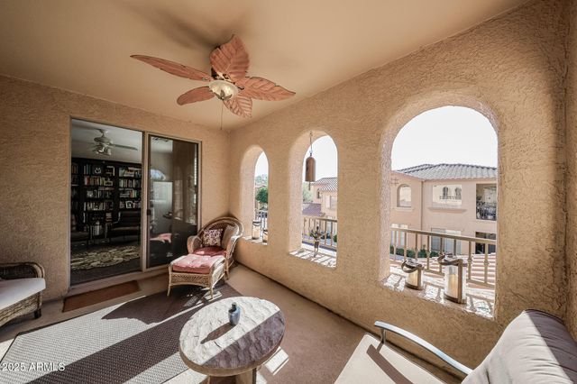 10655 N 9TH Street 203, Phoenix, AZ 85020