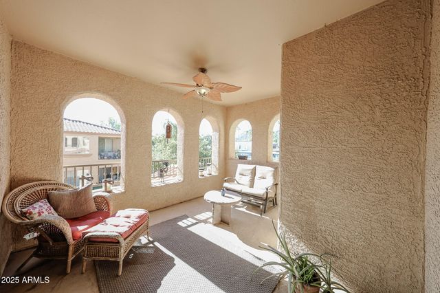 10655 N 9TH Street 203, Phoenix, AZ 85020