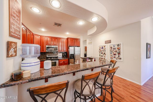 10655 N 9TH Street 203, Phoenix, AZ 85020