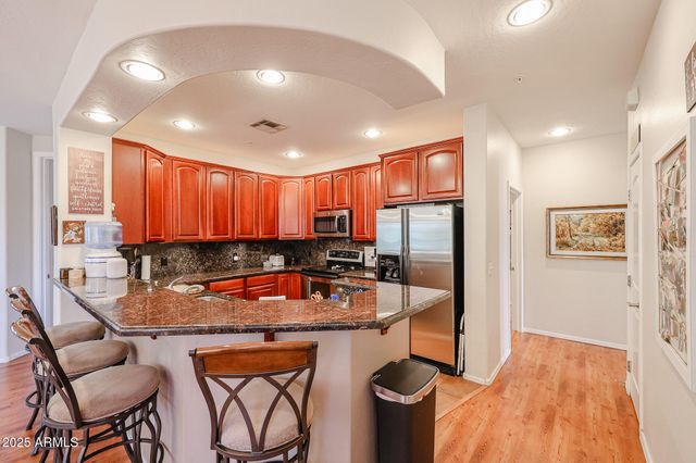 10655 N 9TH Street 203, Phoenix, AZ 85020