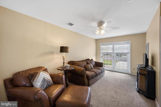 487 CAMBRIDGE LN, Newtown, PA 18940
