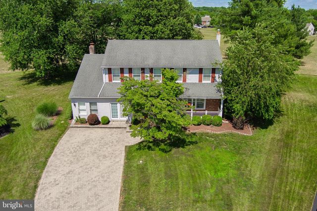 487 CAMBRIDGE LN, Newtown, PA 18940