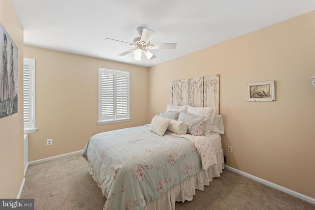 487 CAMBRIDGE LN, Newtown, PA 18940