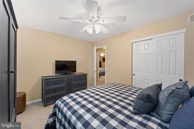 487 CAMBRIDGE LN, Newtown, PA 18940