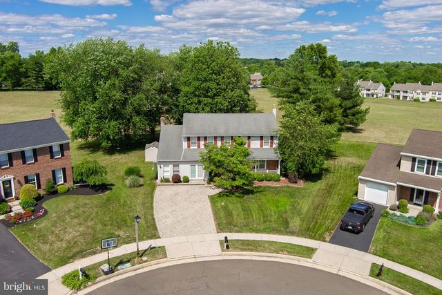 487 CAMBRIDGE LN, Newtown, PA 18940