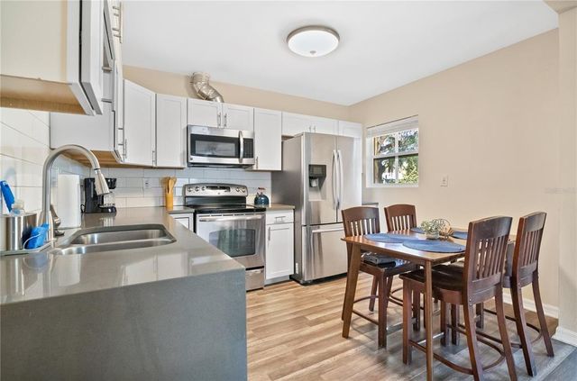 203 NORTH BOULEVARD E, Davenport, FL 33837