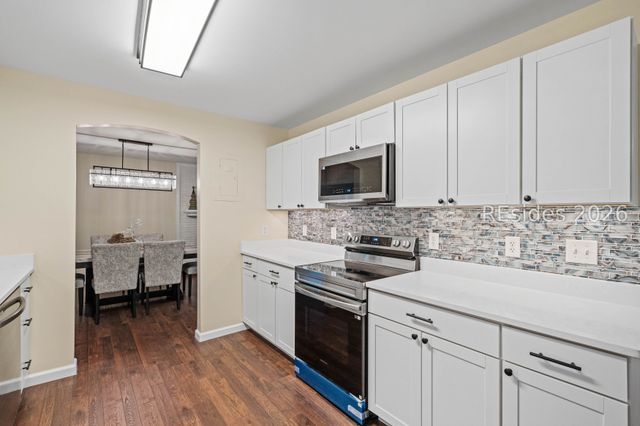 505 Center Dr W, Beaufort, SC 29902