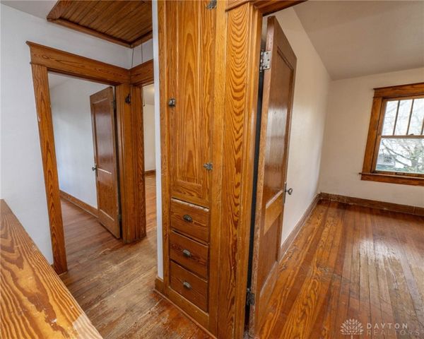 25 Pinehurst Avenue, Dayton, OH 45405