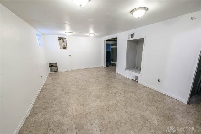 25 Pinehurst Avenue, Dayton, OH 45405