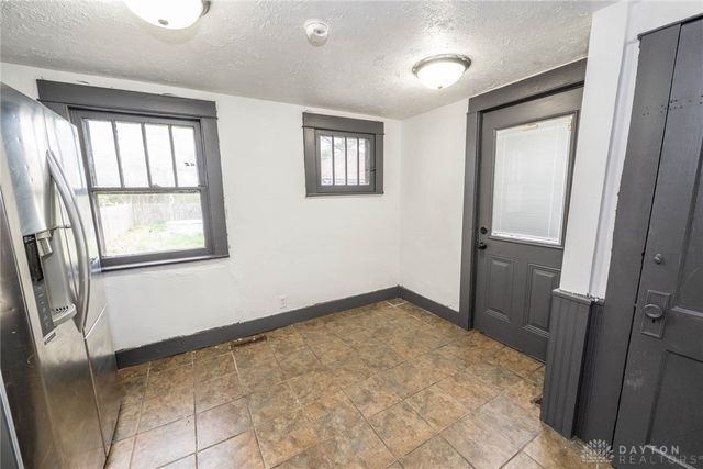 25 Pinehurst Avenue, Dayton, OH 45405