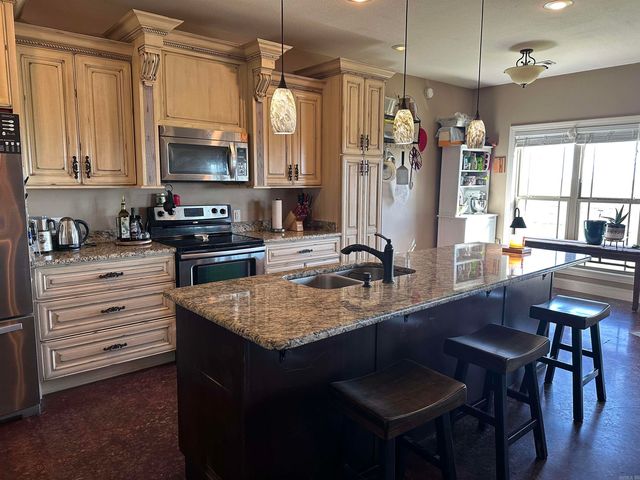 422 W State Street, Caraway, AR 72419