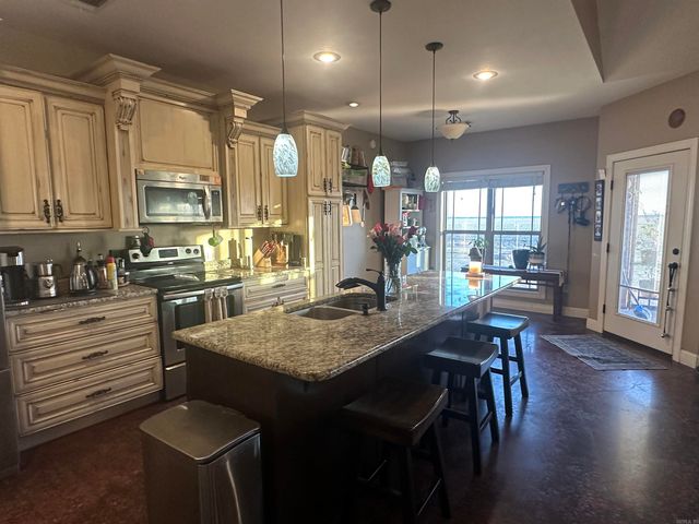 422 W State Street, Caraway, AR 72419