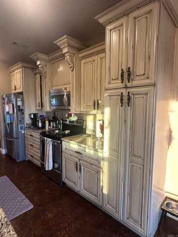 422 W State Street, Caraway, AR 72419