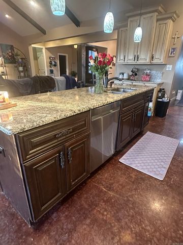 422 W State Street, Caraway, AR 72419