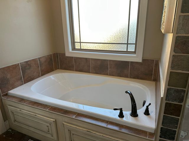 422 W State Street, Caraway, AR 72419