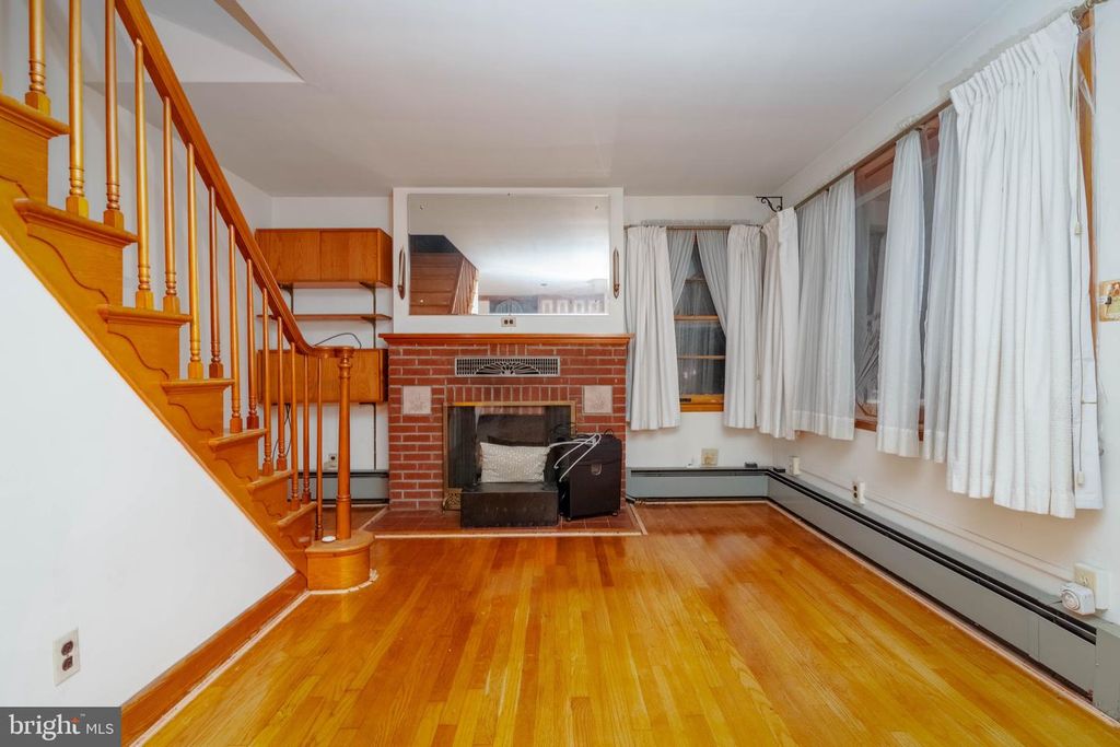 Image 13 of property listing at 5240 KING AVE, Rosedale, MD 21237