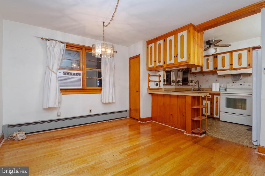 Image 17 of property listing at 5240 KING AVE, Rosedale, MD 21237