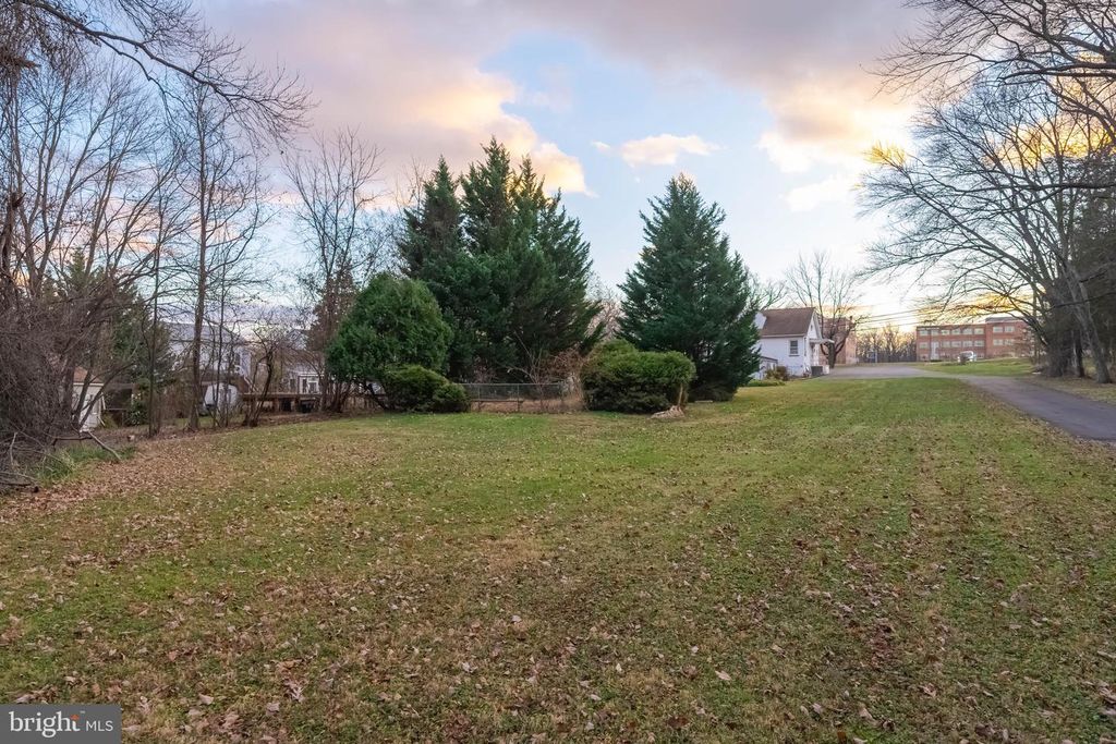 Image 55 of property listing at 5240 KING AVE, Rosedale, MD 21237