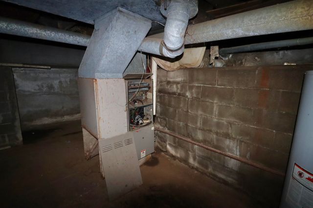 3466 State Rd 104, La Porte, IN 46350