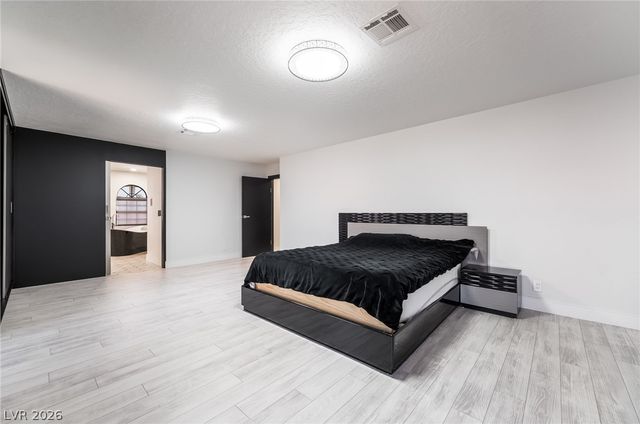 3130 Appleblossom Circle, Las Vegas, NV 89117
