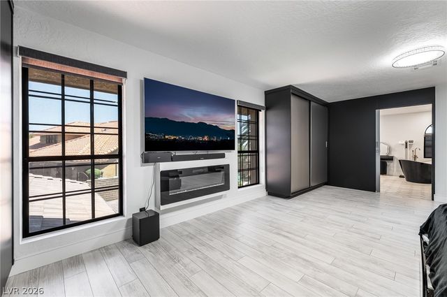 3130 Appleblossom Circle, Las Vegas, NV 89117