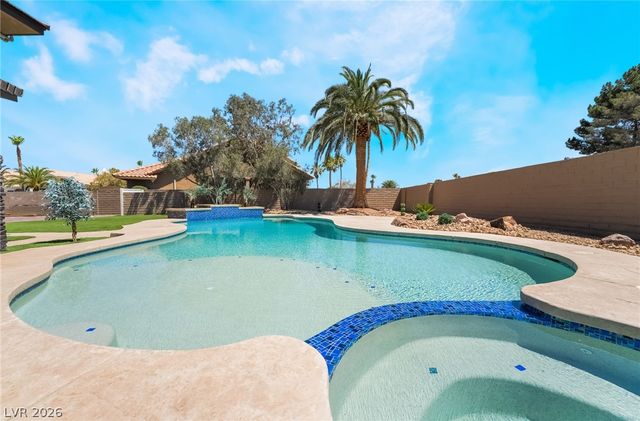 3130 Appleblossom Circle, Las Vegas, NV 89117