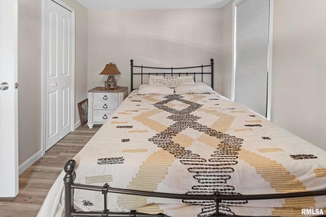 416 S MAPLE Street, Salem, IL 62881