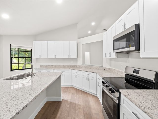 104 Bryant Court, Sebastian, FL 32958