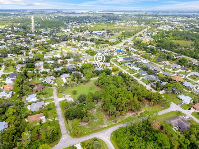 104 Bryant Court, Sebastian, FL 32958