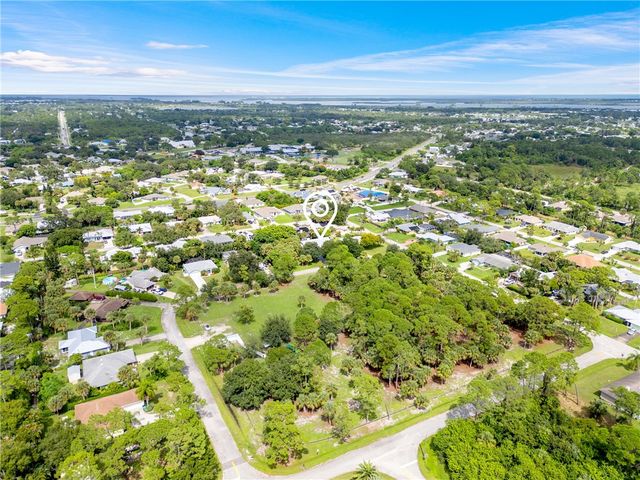 104 Bryant Court, Sebastian, FL 32958