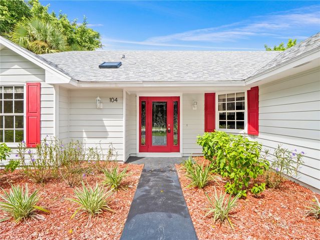 104 Bryant Court, Sebastian, FL 32958