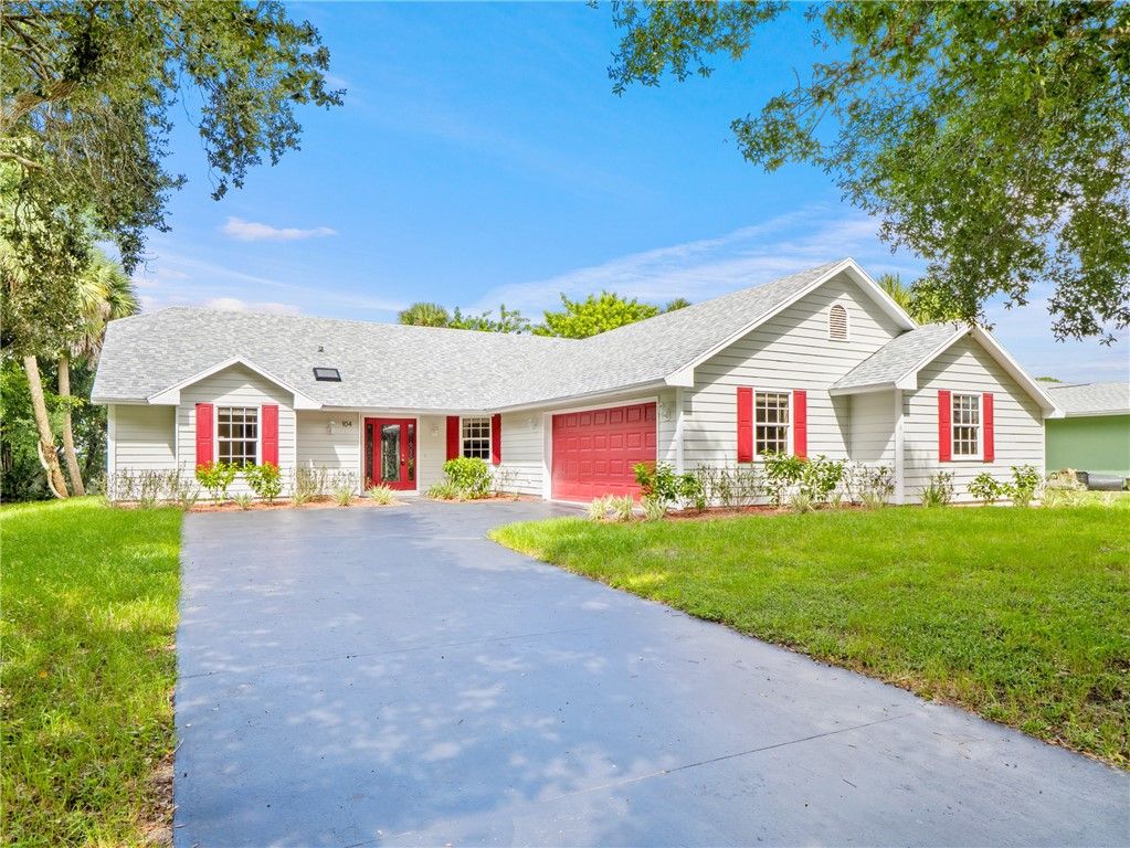104 Bryant Court, Sebastian, FL 32958