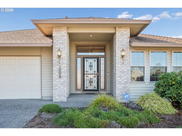 2003 Ne 155TH Ct, Portland, OR 97230