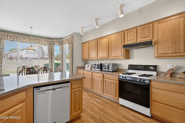 1936 W LARK Drive, Chandler, AZ 85286