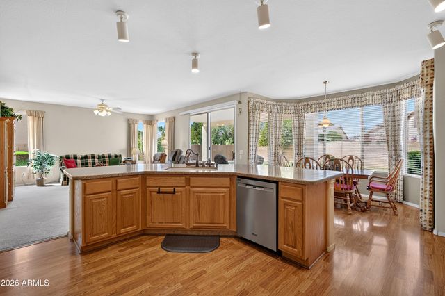 1936 W LARK Drive, Chandler, AZ 85286