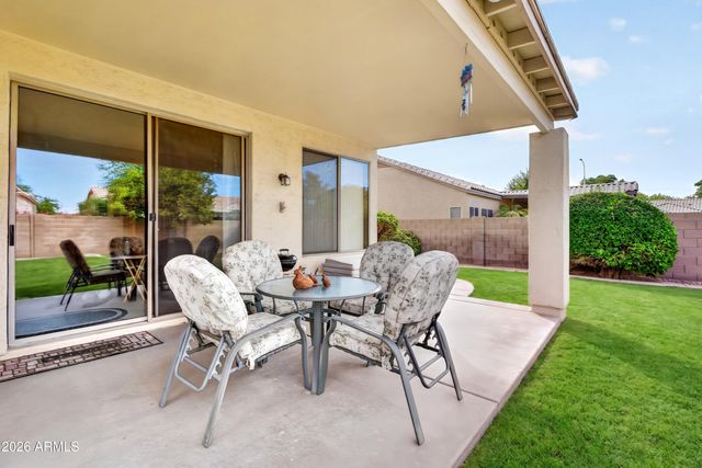 1936 W LARK Drive, Chandler, AZ 85286