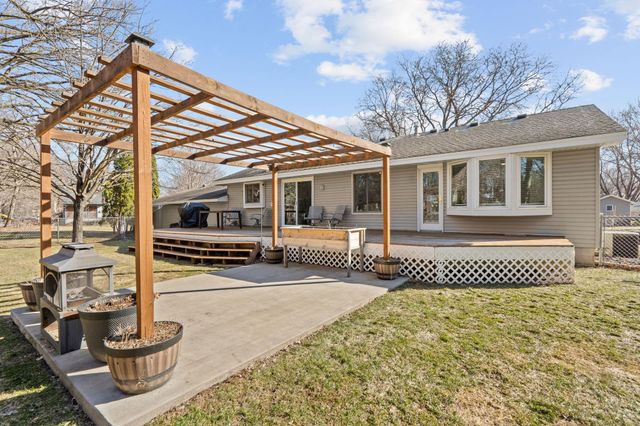 11325 Yates Avenue N, Champlin, MN 55316