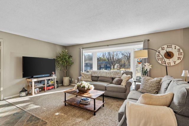 11325 Yates Avenue N, Champlin, MN 55316