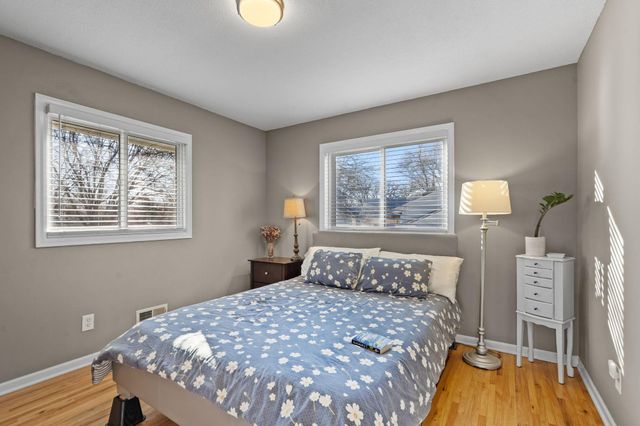 11325 Yates Avenue N, Champlin, MN 55316