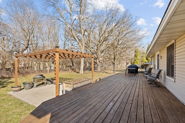 11325 Yates Avenue N, Champlin, MN 55316