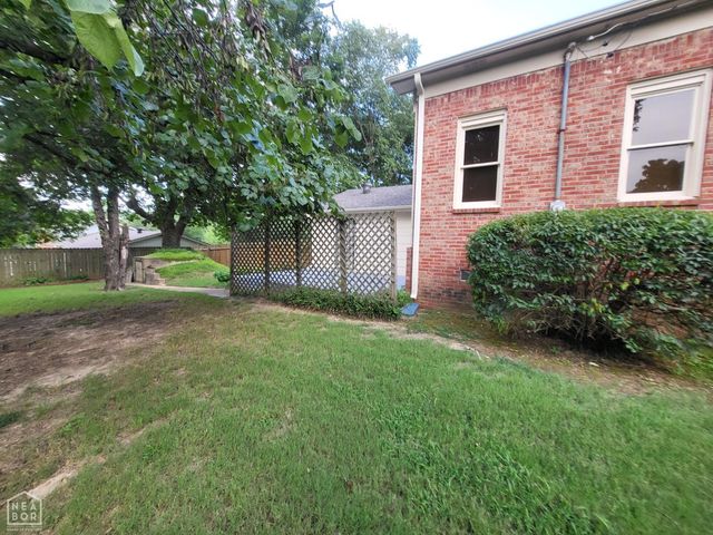 918 Twin Oaks Avenue, Jonesboro, AR 72401