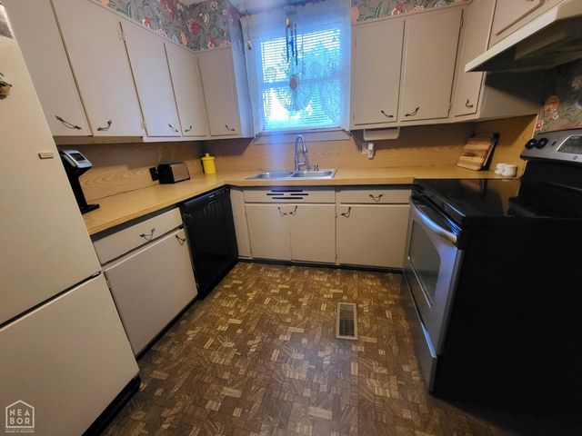 918 Twin Oaks Avenue, Jonesboro, AR 72401